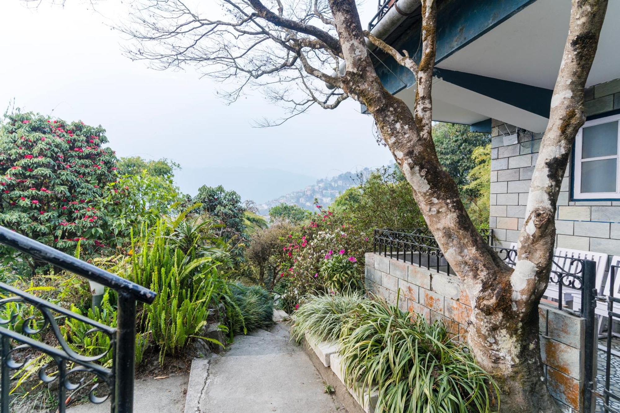Sparrow Cherry Resort 2 Min Walk To Mg Marg Gangtok Exterior foto